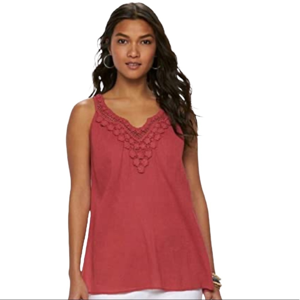 Chaps Pale Red Crocheted Lace Blouse top. Size Small